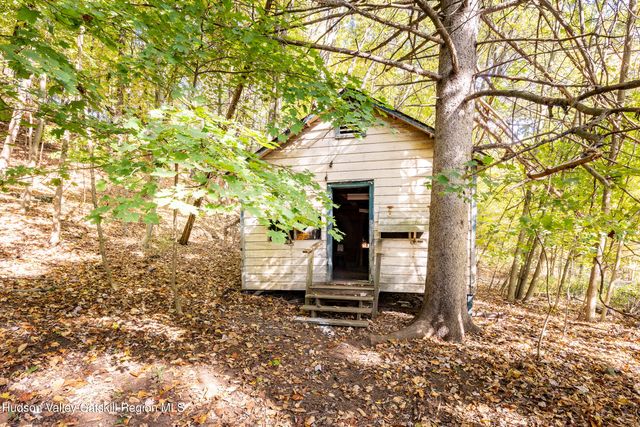 1635 High Falls Road, Catskill, NY 12414
