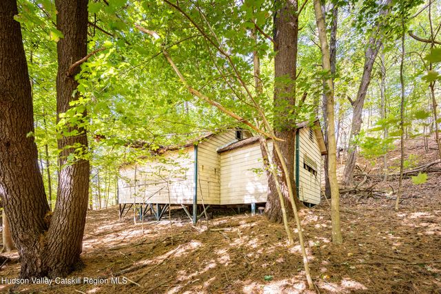 1635 High Falls Road, Catskill, NY 12414