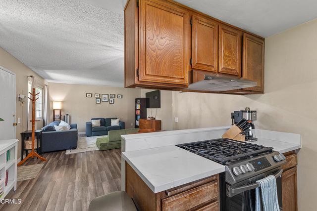 1124 W Calle Del Sol 1, Azusa, CA 91702