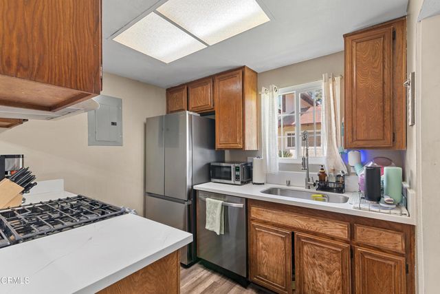 1124 W Calle Del Sol 1, Azusa, CA 91702