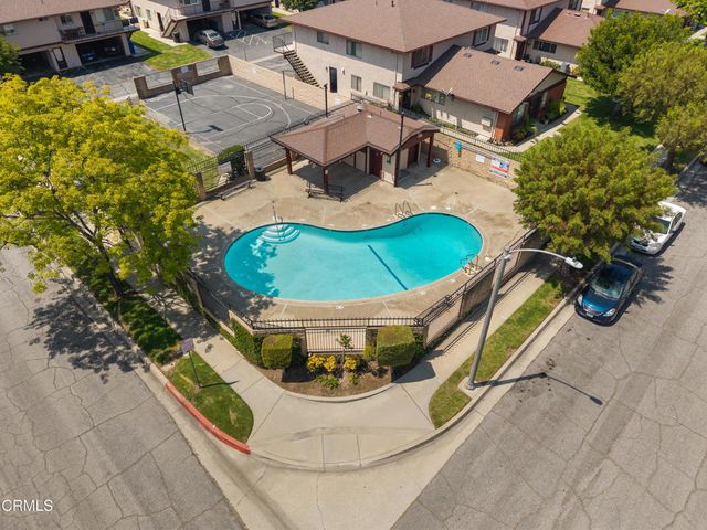 1124 W Calle Del Sol 1, Azusa, CA 91702