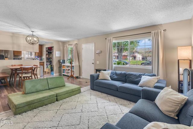 1124 W Calle Del Sol 1, Azusa, CA 91702