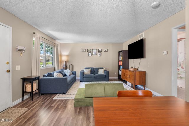 1124 W Calle Del Sol 1, Azusa, CA 91702