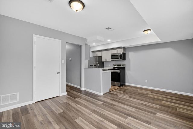 46 VILLAGE DR, Dover, DE 19904