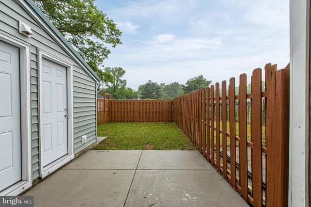 46 VILLAGE DR, Dover, DE 19904