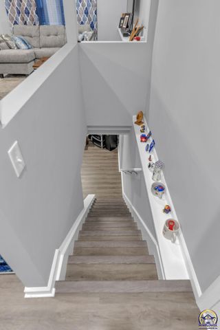 2600 SW Belle AVE, Topeka, KS 66614