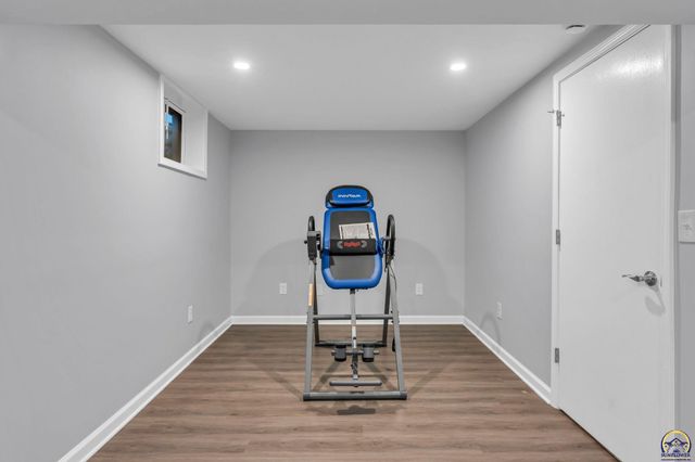 2600 SW Belle AVE, Topeka, KS 66614