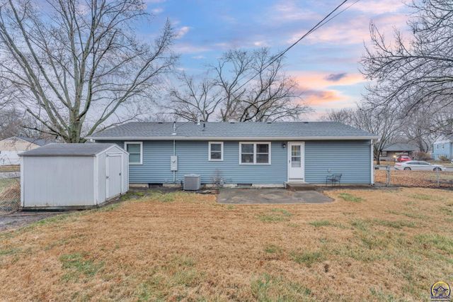 2600 SW Belle AVE, Topeka, KS 66614