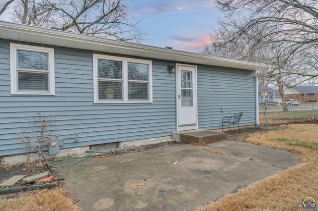 2600 SW Belle AVE, Topeka, KS 66614