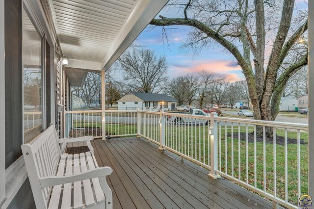 2600 SW Belle AVE, Topeka, KS 66614