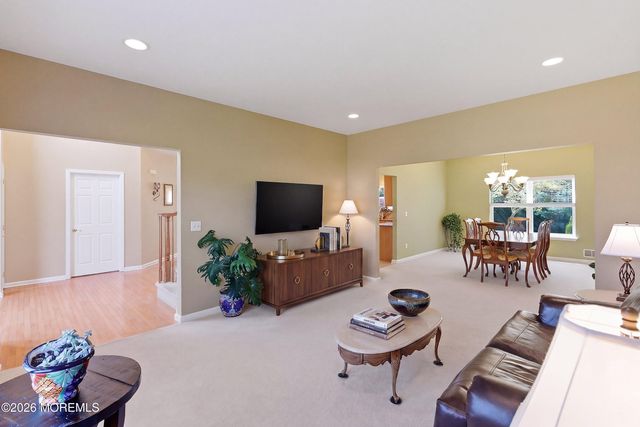 6 Etty Court, Manchester, NJ 08759
