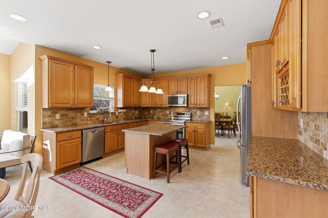 6 Etty Court, Manchester, NJ 08759