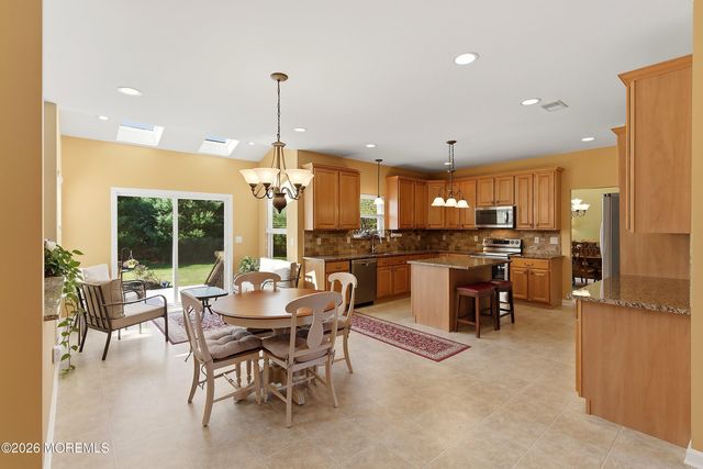 6 Etty Court, Manchester, NJ 08759