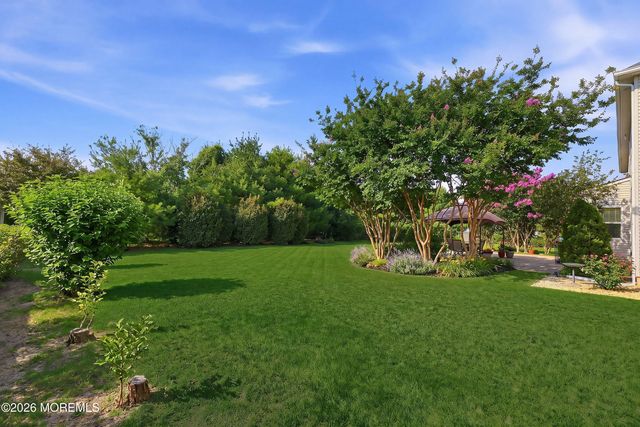 6 Etty Court, Manchester, NJ 08759