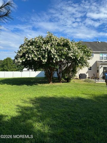 6 Etty Court, Manchester, NJ 08759