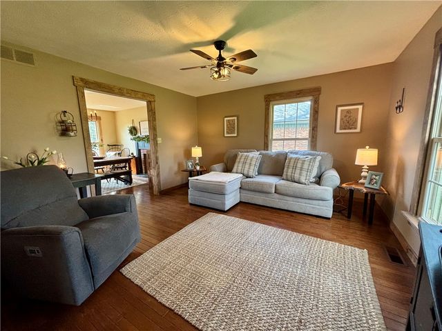 925 Scenic Knoll, Tipp City, OH 45371