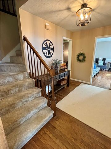 925 Scenic Knoll, Tipp City, OH 45371