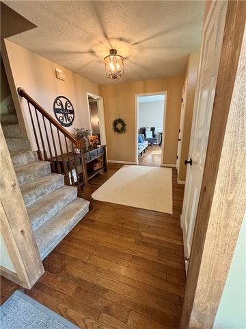 925 Scenic Knoll, Tipp City, OH 45371