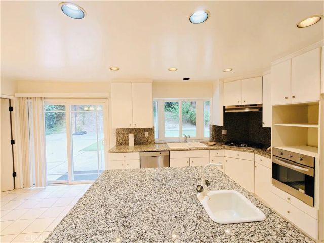 5763 Valerie, Woodland Hills, CA 91367