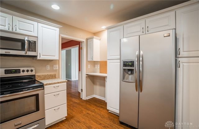 187 Cheltenham Drive, Washington Twp, OH 45459