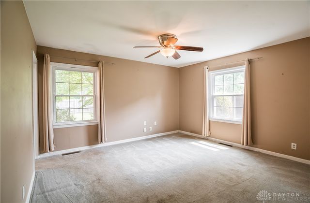 187 Cheltenham Drive, Washington Twp, OH 45459