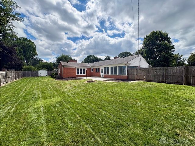 187 Cheltenham Drive, Washington Twp, OH 45459