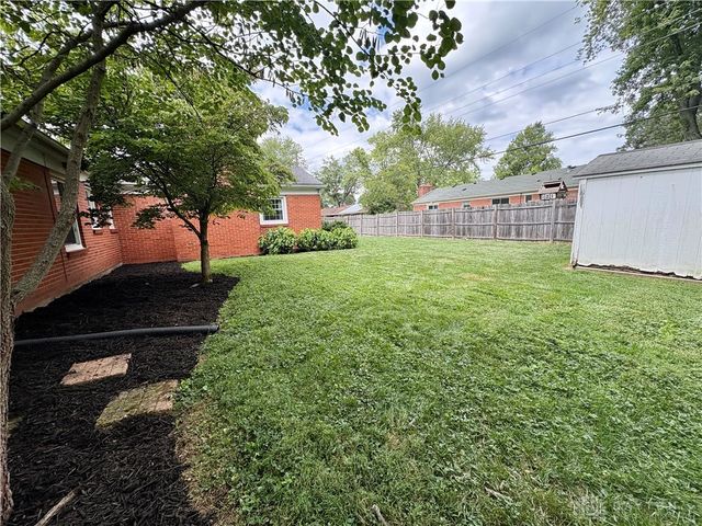 187 Cheltenham Drive, Washington Twp, OH 45459