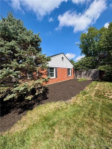 187 Cheltenham Drive, Washington Twp, OH 45459