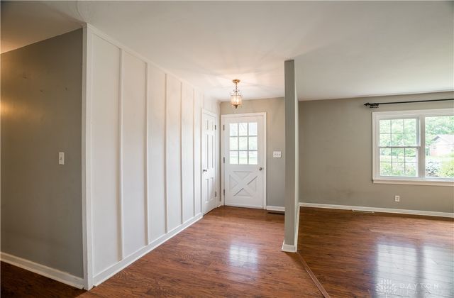 187 Cheltenham Drive, Washington Twp, OH 45459