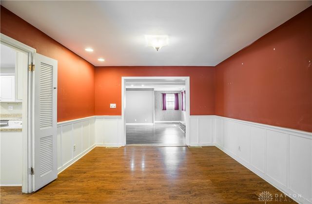 187 Cheltenham Drive, Washington Twp, OH 45459