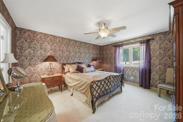 3677 Rock Bridge Drive NE, Conover, NC 28613