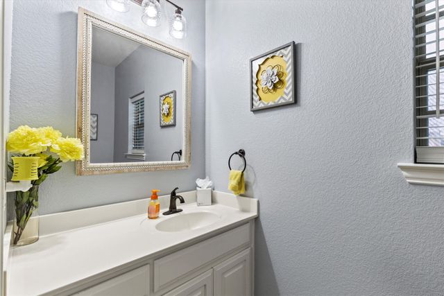 4023 Wagon Wheel Drive, Sanger, TX 76266