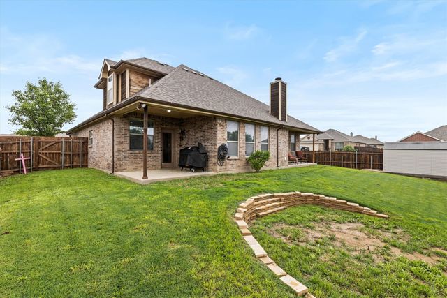4023 Wagon Wheel Drive, Sanger, TX 76266