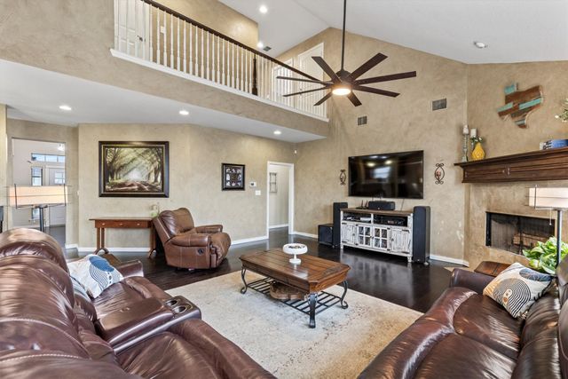 4023 Wagon Wheel Drive, Sanger, TX 76266