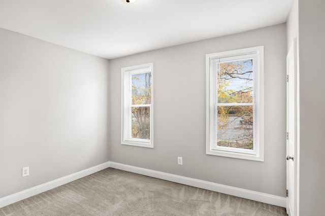 10 TAYLOR AVE, Audubon, NJ 08106