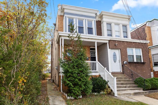 10 TAYLOR AVE, Audubon, NJ 08106