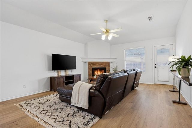 3205 Muleshoe Lane, Fort Worth, TX 76179