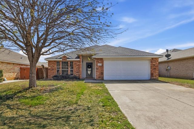 3205 Muleshoe Lane, Fort Worth, TX 76179