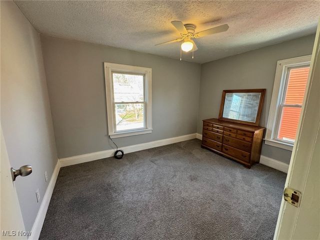 102 E Brookside Avenue, Akron, OH 44301