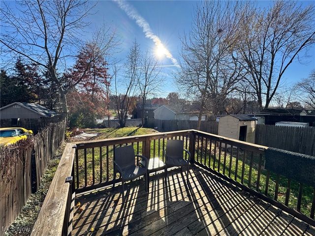 102 E Brookside Avenue, Akron, OH 44301