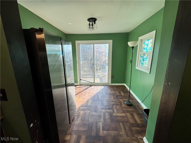 102 E Brookside Avenue, Akron, OH 44301