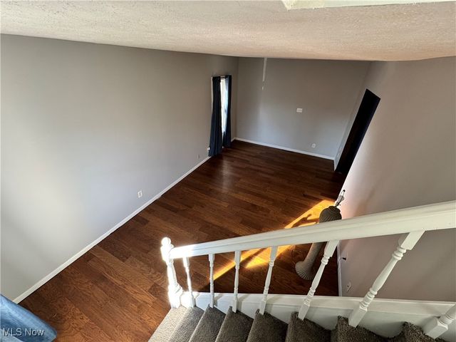 102 E Brookside Avenue, Akron, OH 44301