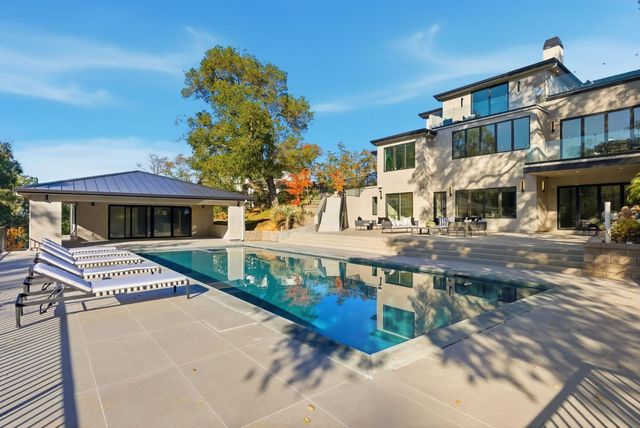 20388 Hill Avenue, Saratoga, CA 95070