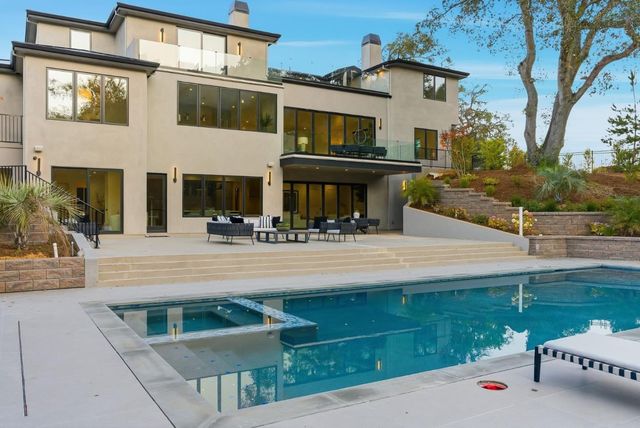 20388 Hill Avenue, Saratoga, CA 95070