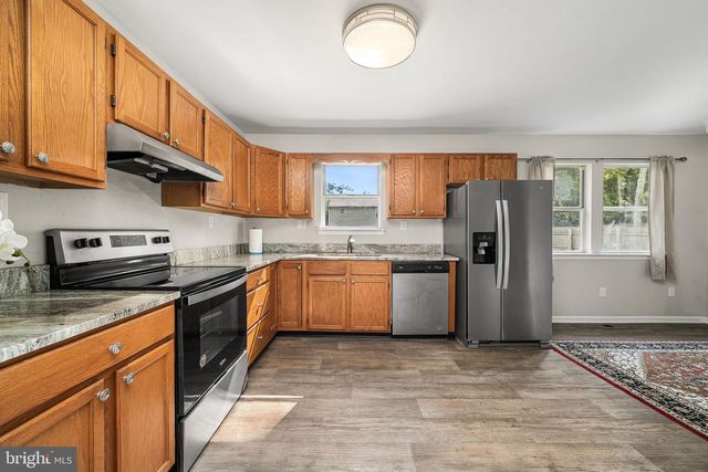 68 DALE DR, Colonial Beach, VA 22443