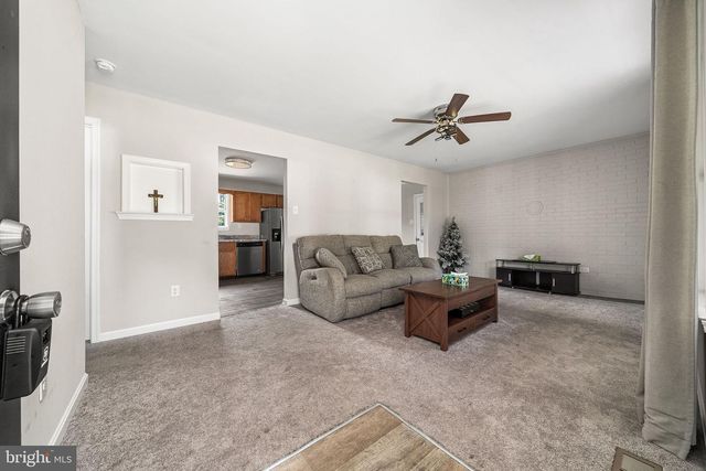68 DALE DR, Colonial Beach, VA 22443