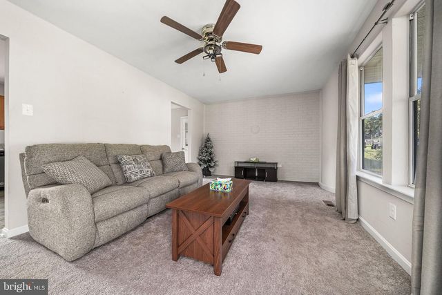 68 DALE DR, Colonial Beach, VA 22443