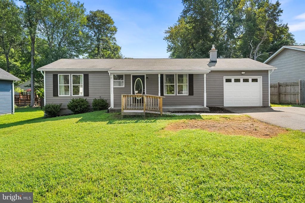 68 DALE DR, Colonial Beach, VA 22443