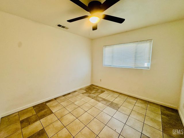 3613 Granada Avenue, Bakersfield, CA 93309