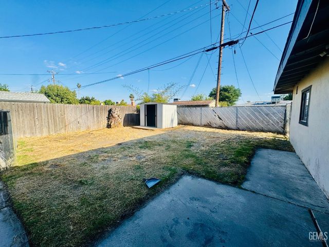3613 Granada Avenue, Bakersfield, CA 93309